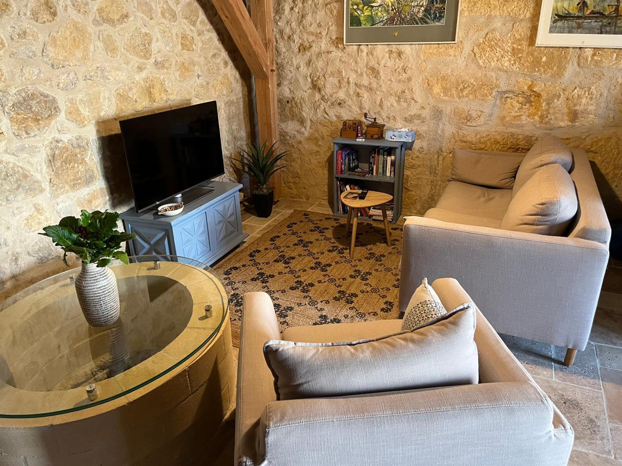 La Maison Du Puit Castels 外观 照片